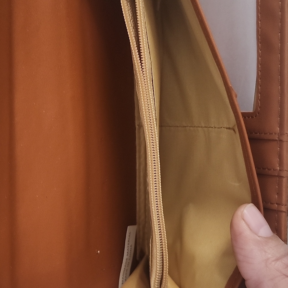 Revive Vintage Wallet - Picture 4 of 10